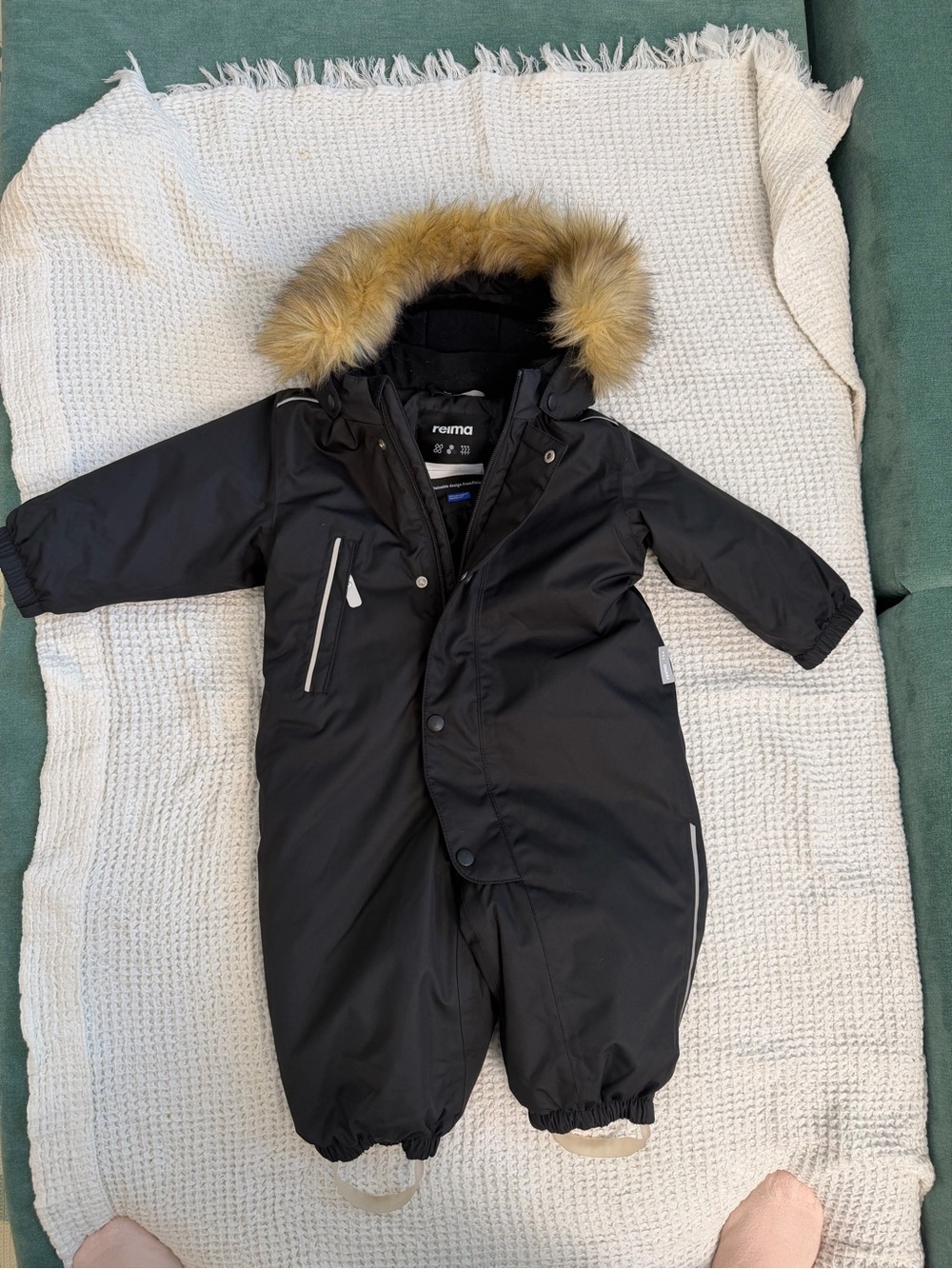 Reima Gotland
Waterproof Insulated
Snow Bib Overalls with Faux Fur Trim 80cm